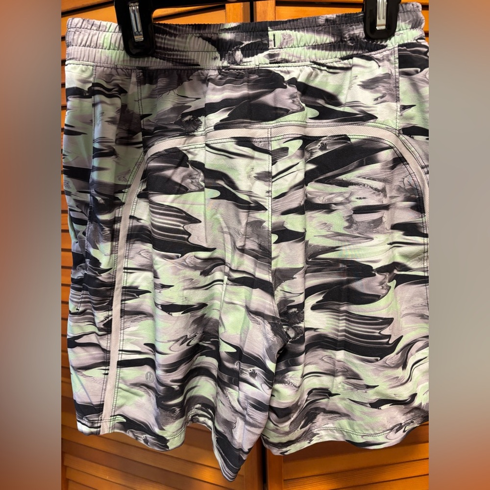 Lululemon Pace Breaker Liner-less 7in